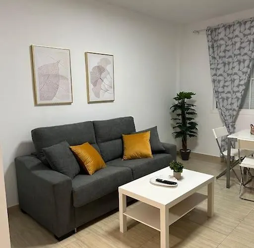 A 2 Minutos De La Playa Y Centro *